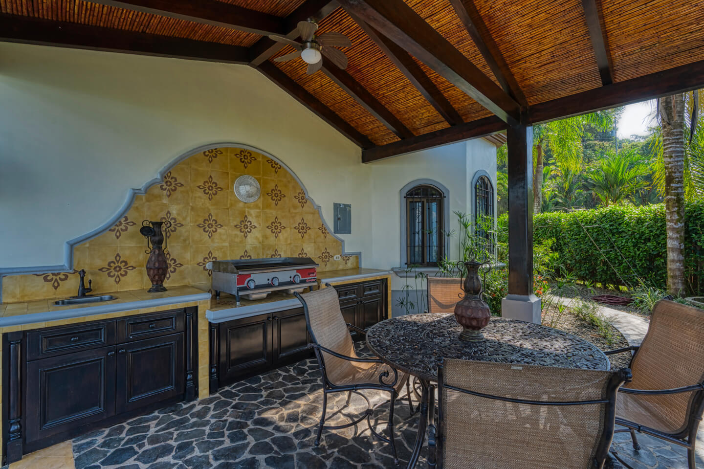 Casa Eleganza Costa Rica