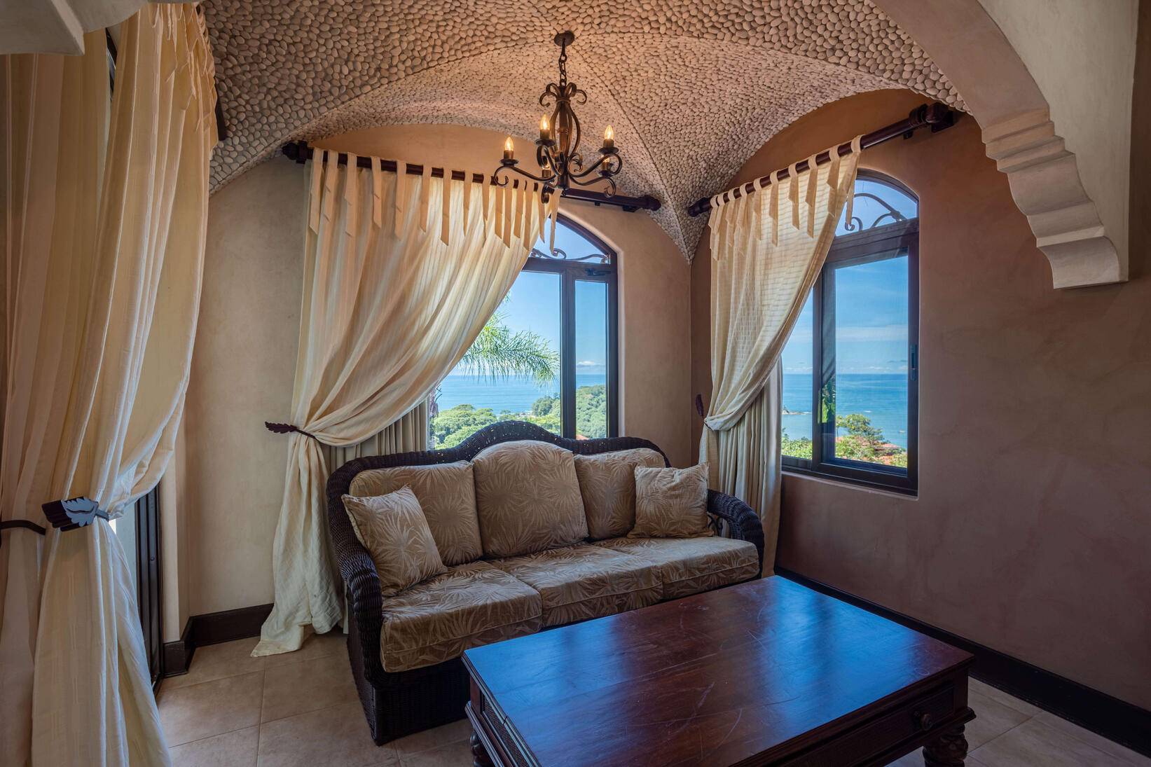 Casa Eleganza Costa Rica