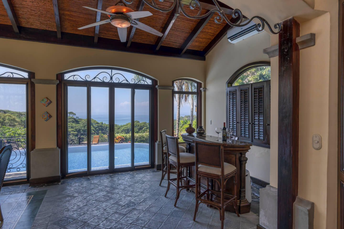 Casa Eleganza Costa Rica